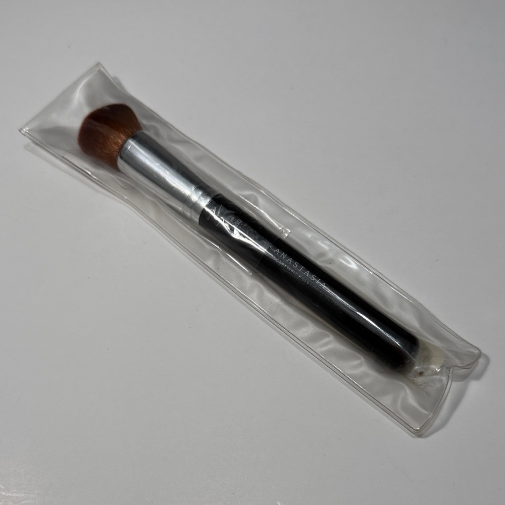 Anastasia Beverly Hills Makeup Brush with Silver and Black Handle